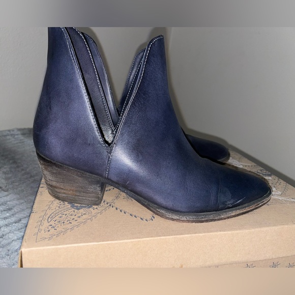 Free people black boots. Good used condition - Picture 5 of 7